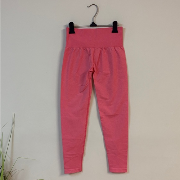 BNWOT NVGTN Coral NV Seamless Leggings size S - Picture 4 of 6